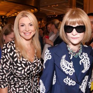 Με την Άννα Γουίντουρ την διευθύντρια της Vogue