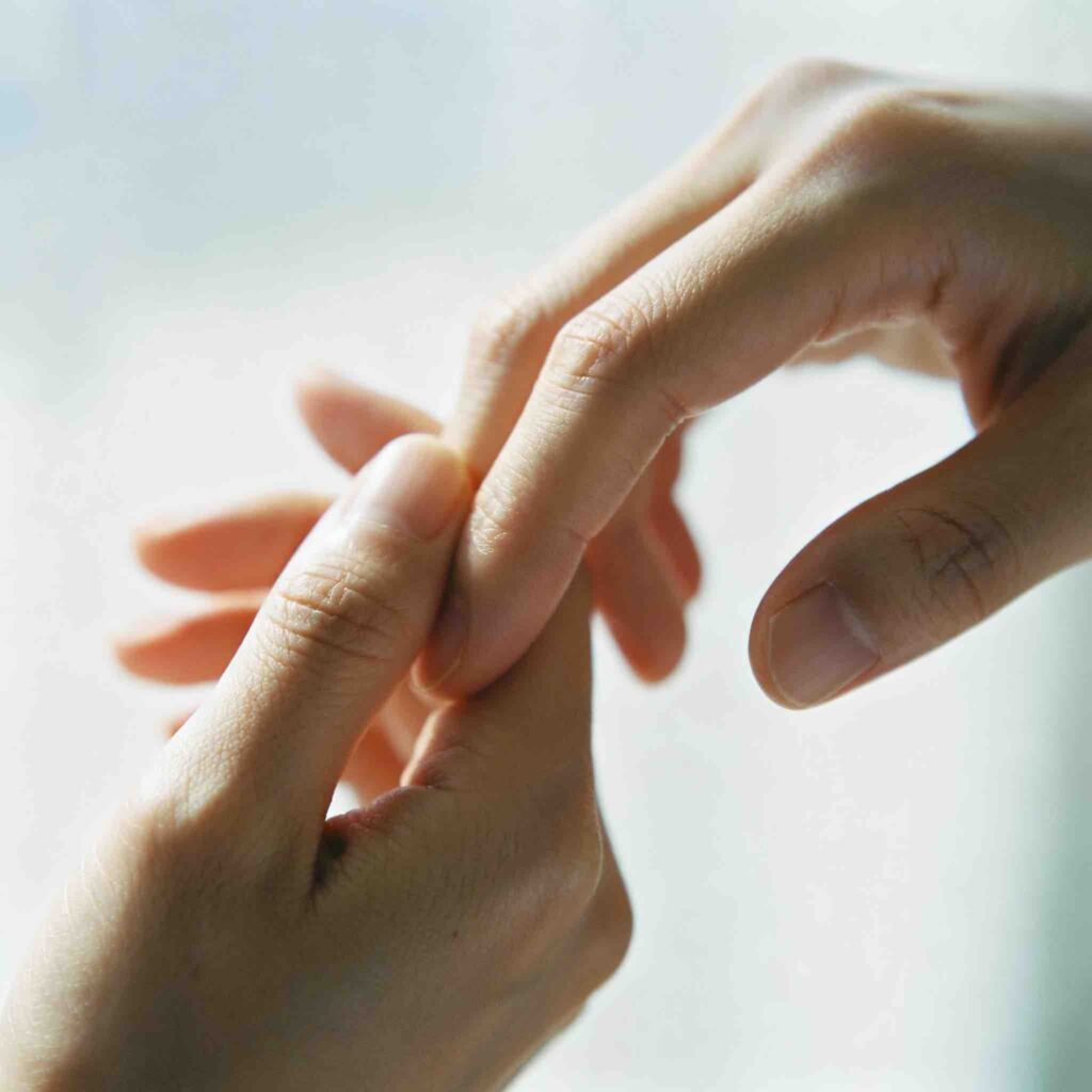 Η Ενέργεια που Αλλάζει τις Σχέσεις: Τι Αποκαλύπτει η Κάρτα της Ημέρας για τις 24 Νοεμβρίου 2025