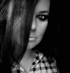 Όταν Πονά η Απόρριψη: Το Κρυφό Μήνυμα του Σύμπαντος και η Δύναμη που Ξυπνά Μέσα σου!